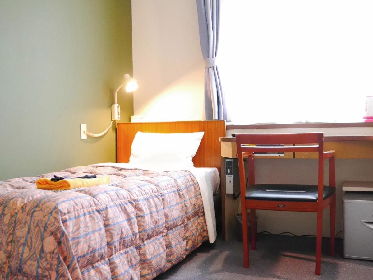 OYO Hotel Station Business Tenshukaku Hitoyoshi Eksteriør billede