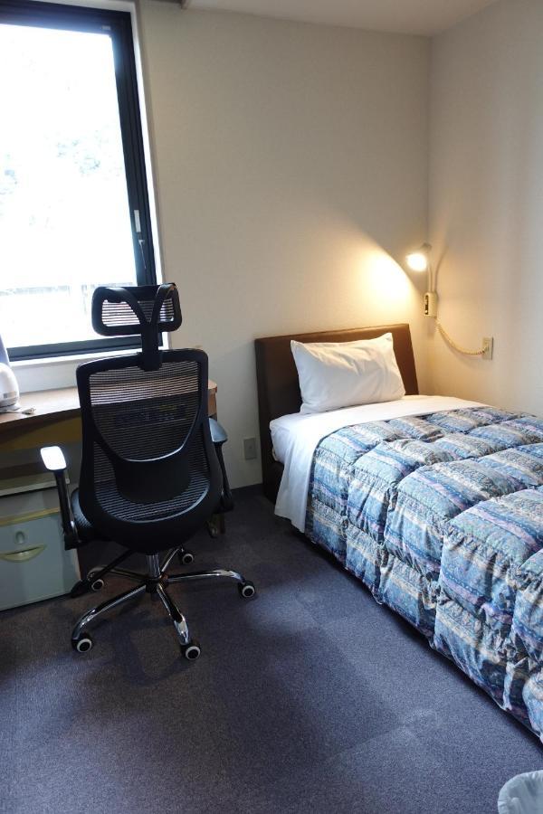 OYO Hotel Station Business Tenshukaku Hitoyoshi Eksteriør billede